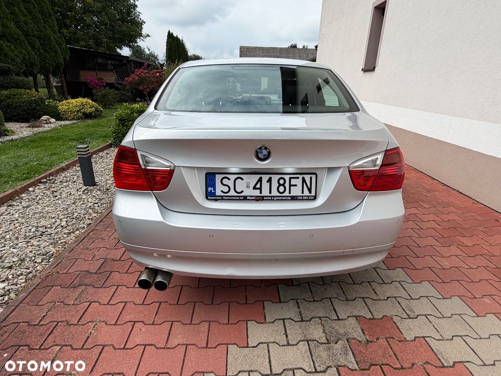 BMW Seria 3 318i - 12