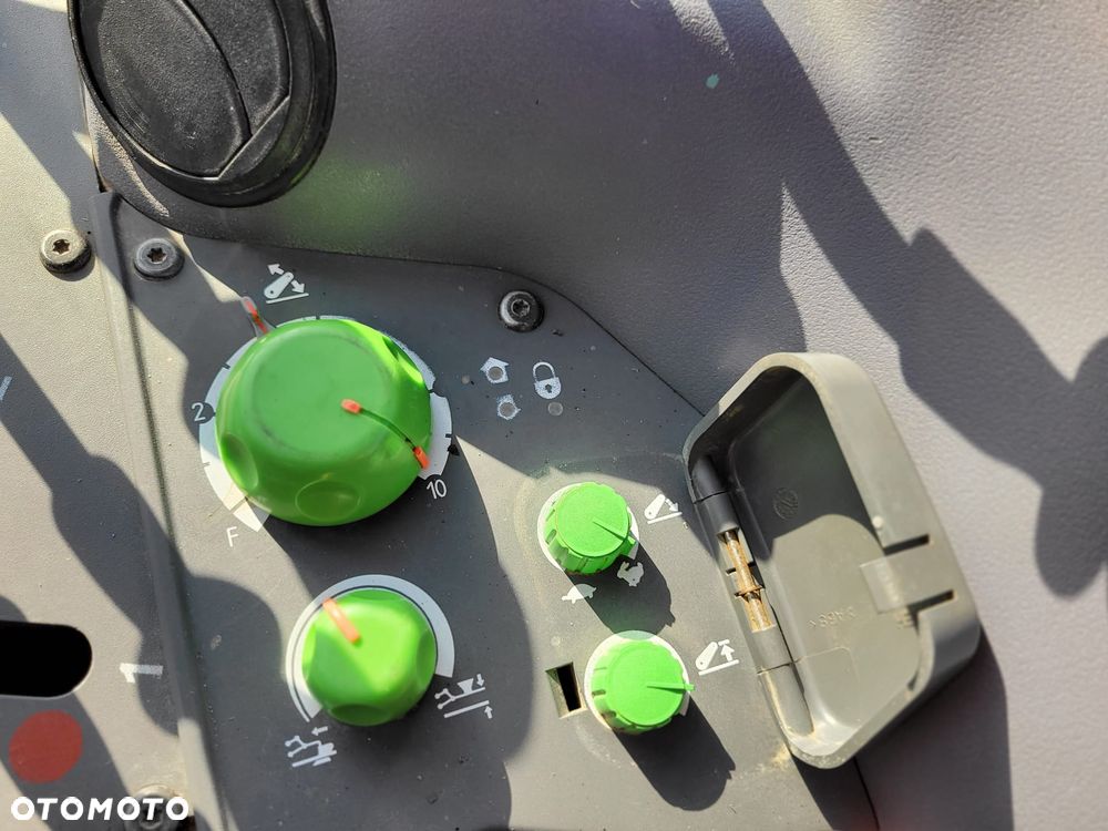 Deutz-Fahr Agrotron 128 - 13