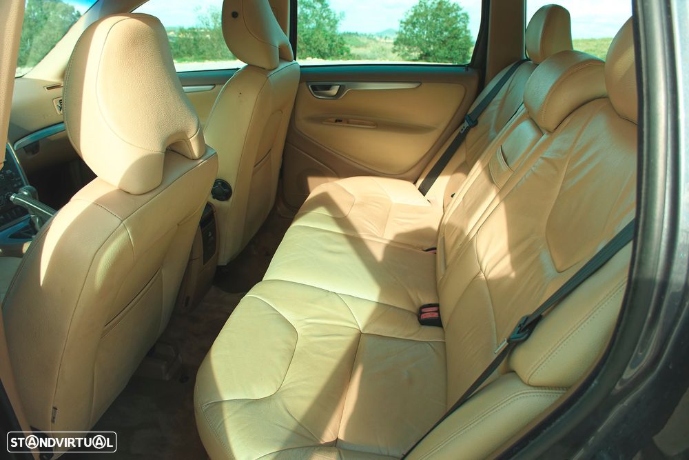 Volvo V70 2.0 T Nivel 2 - 22