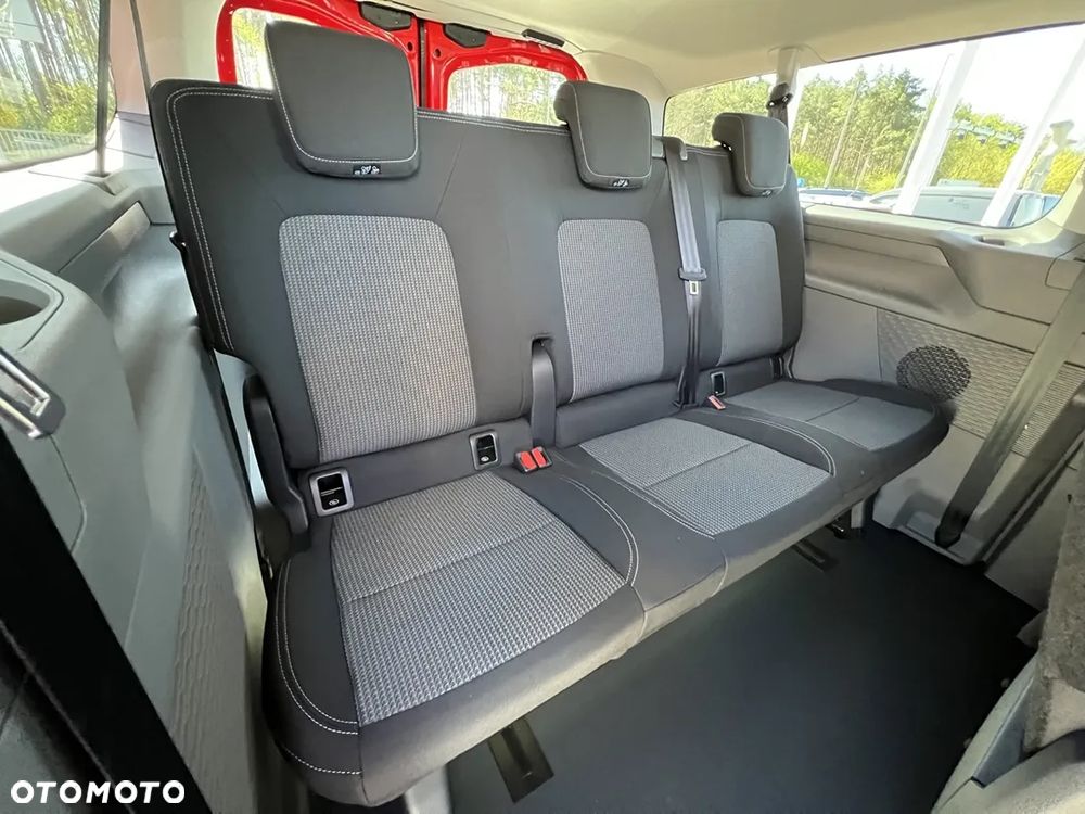 Volkswagen Caravelle - 28