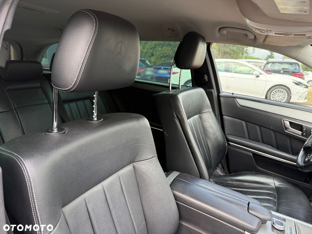 Mercedes-Benz Klasa E 220 CDI 7G-TRONIC Elegance - 23