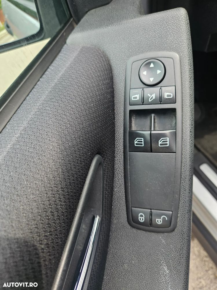 Mercedes-Benz B 180 CDI Autotronic - 11