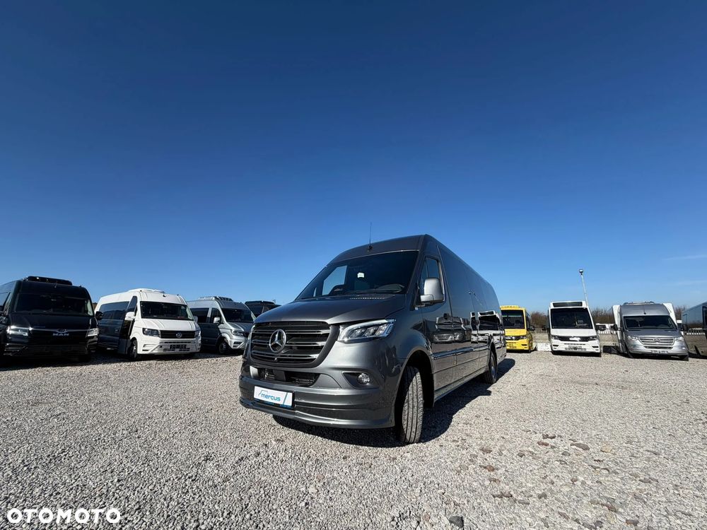 Mercedes-Benz Sprinter 519 - 18