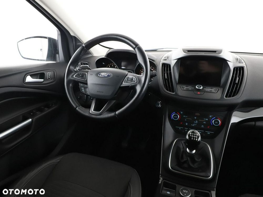 Ford Kuga 1.5 EcoBoost 2x4 Titanium - 17