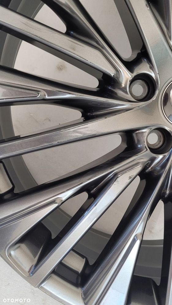 FELGA LEXUS RX V IV 8x21 21 ET40 5x114,3 - 4