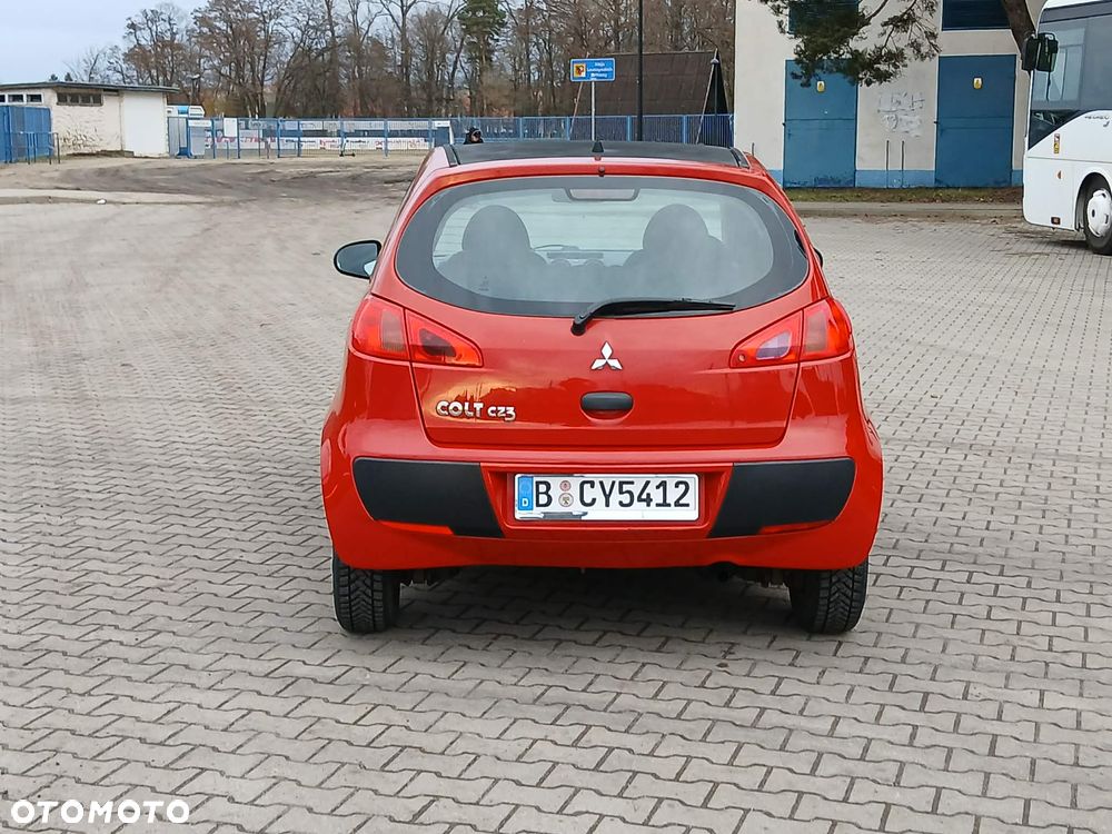 Mitsubishi Colt - 5