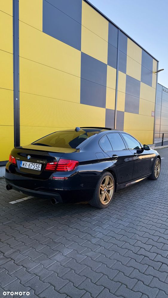 BMW Seria 5 535i xDrive - 22