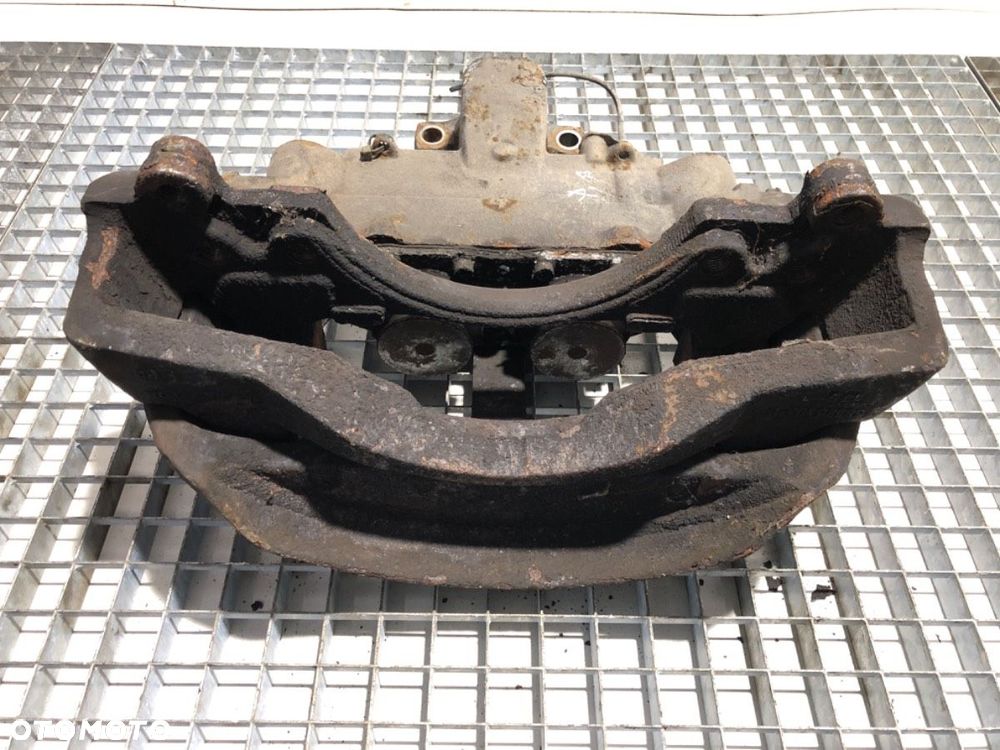 ZACISK PRAWY PRZÓD  VOLVO FH II 2012 - 2022 500 368 kW [500 KM] 10x4/6 2017 68324882 - 4