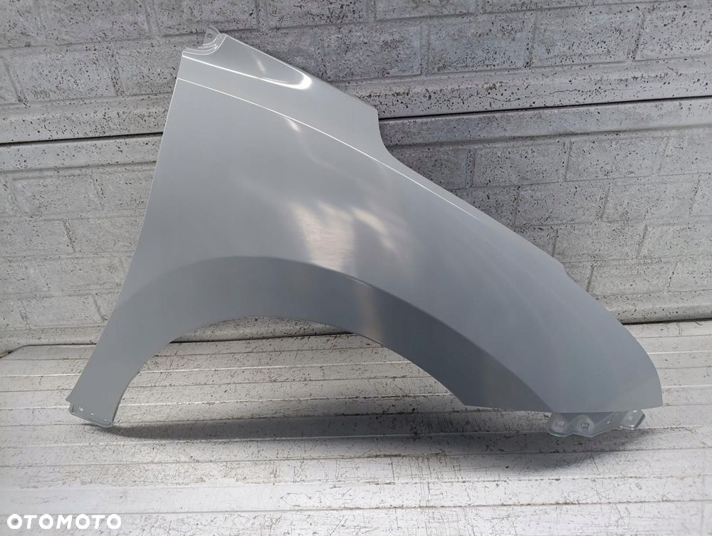 SUZUKI BALENO II 15-22 BŁOTNIK PRAWY PRZEDNI NOWY ORYGINAŁ - 1