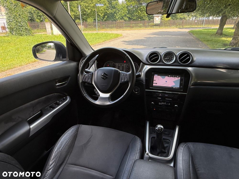 Suzuki Vitara 1.6 Premium 2WD - 29
