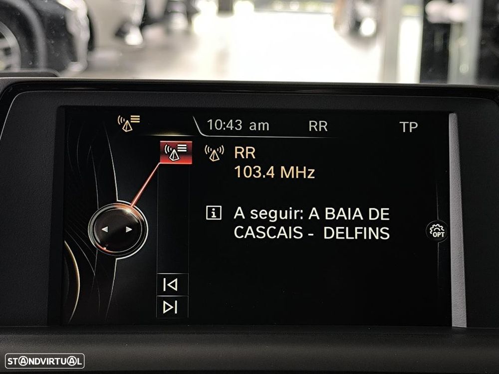 BMW 116 d Pack M - 19