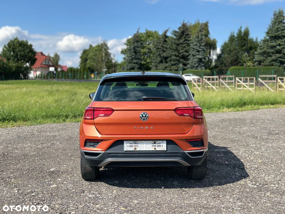 Volkswagen T-Roc - 14