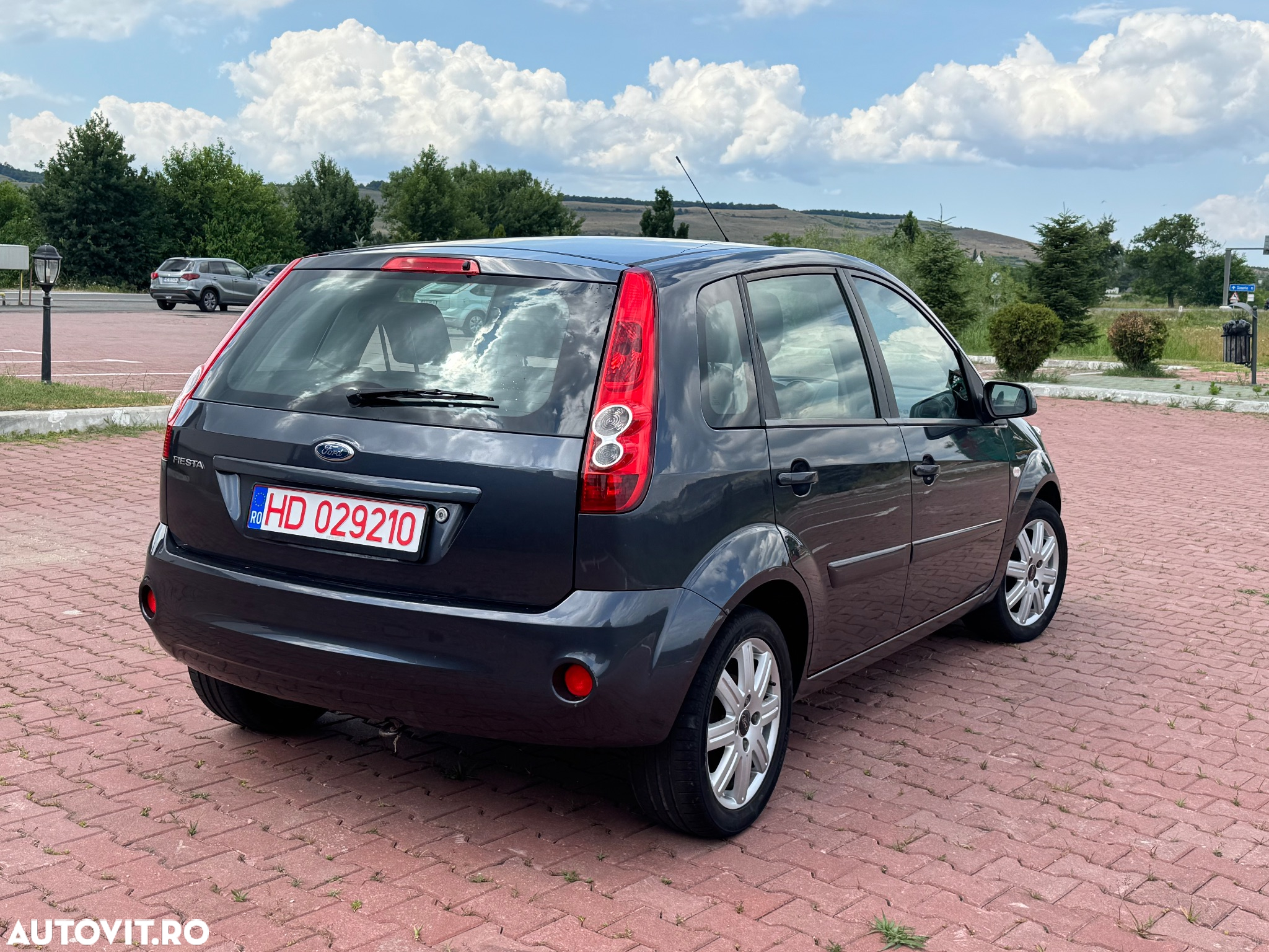 Ford Fiesta 1.3 Trend - 4