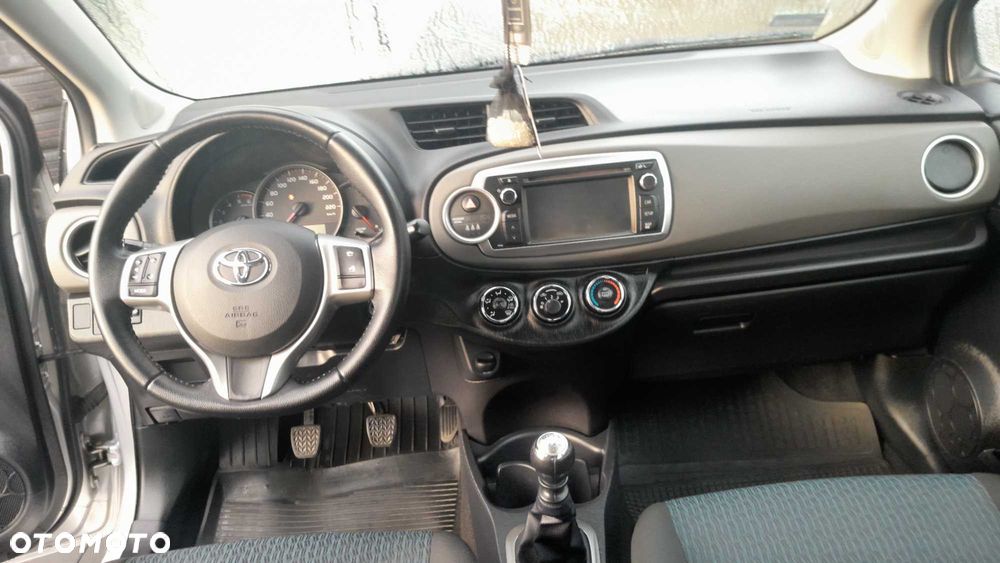 Toyota Yaris - 2