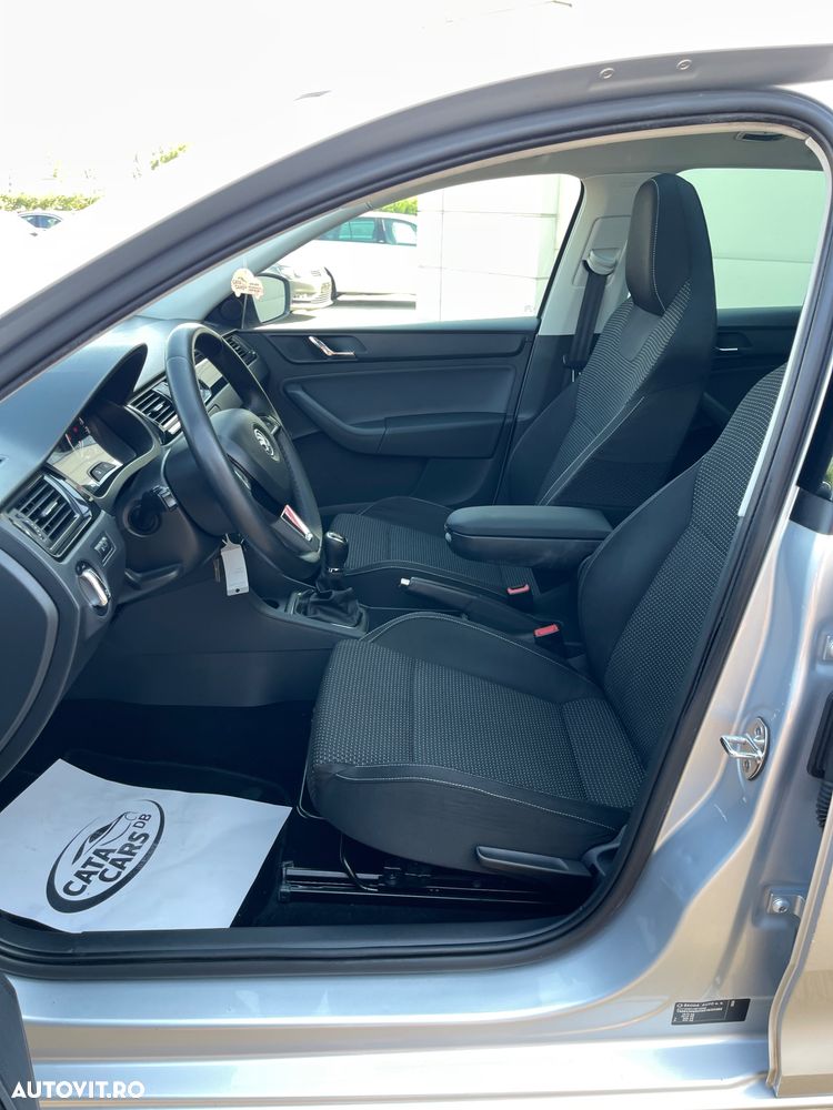 Skoda RAPID 1.2 TSI Ambition - 31