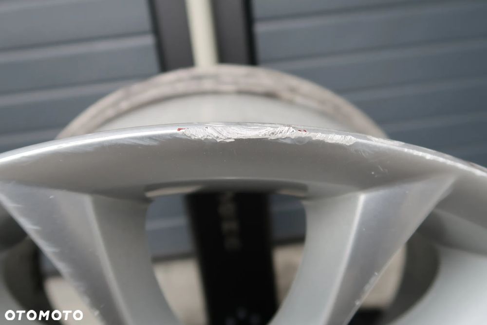 011 Felga BMW 7841822 9,5x19et13 - 6