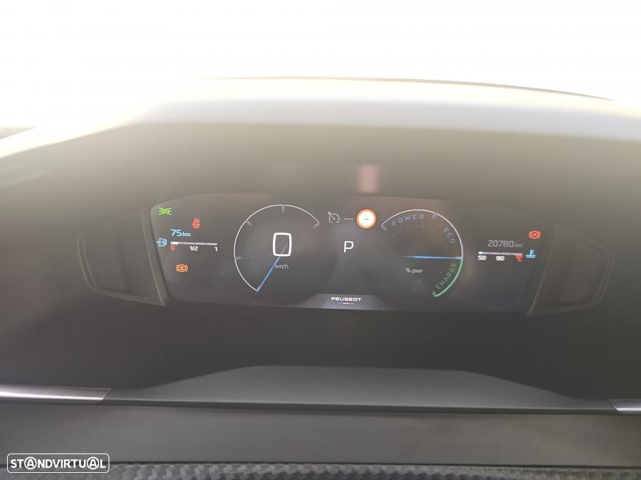 Peugeot 2008 1.2 Hybrid Allure e-DCS6 - 40