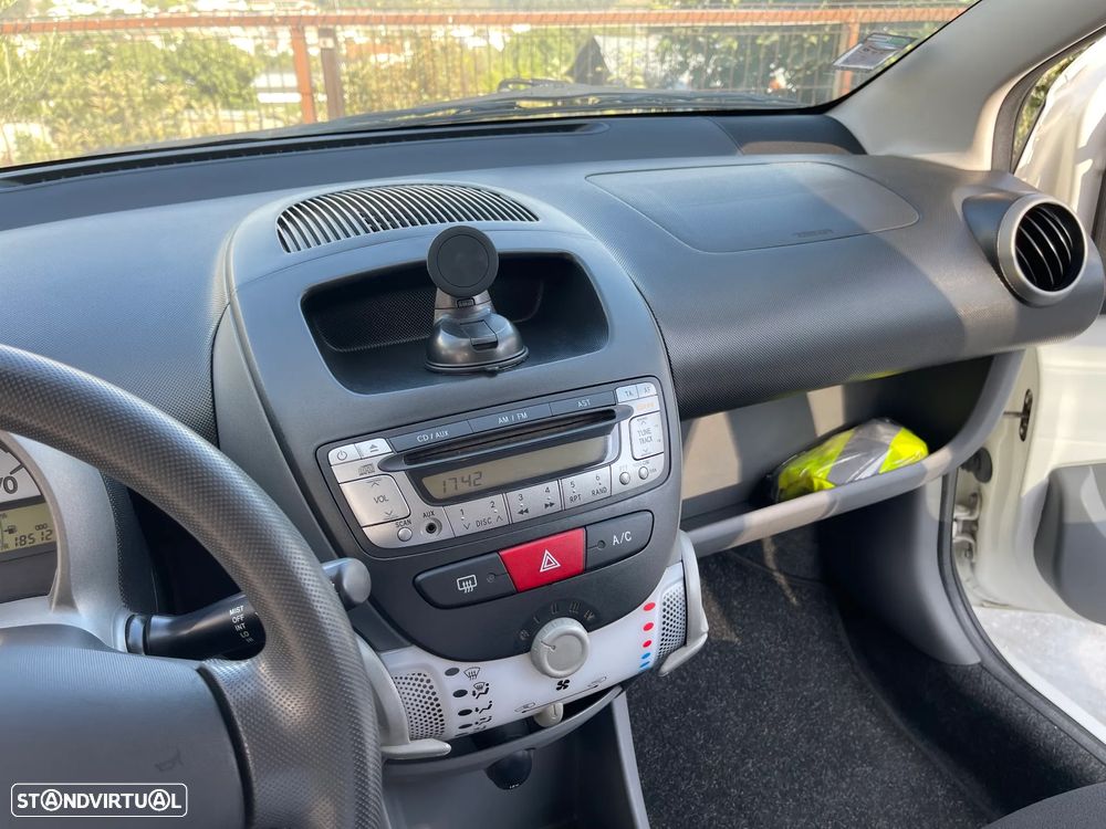 Peugeot 107 - 15
