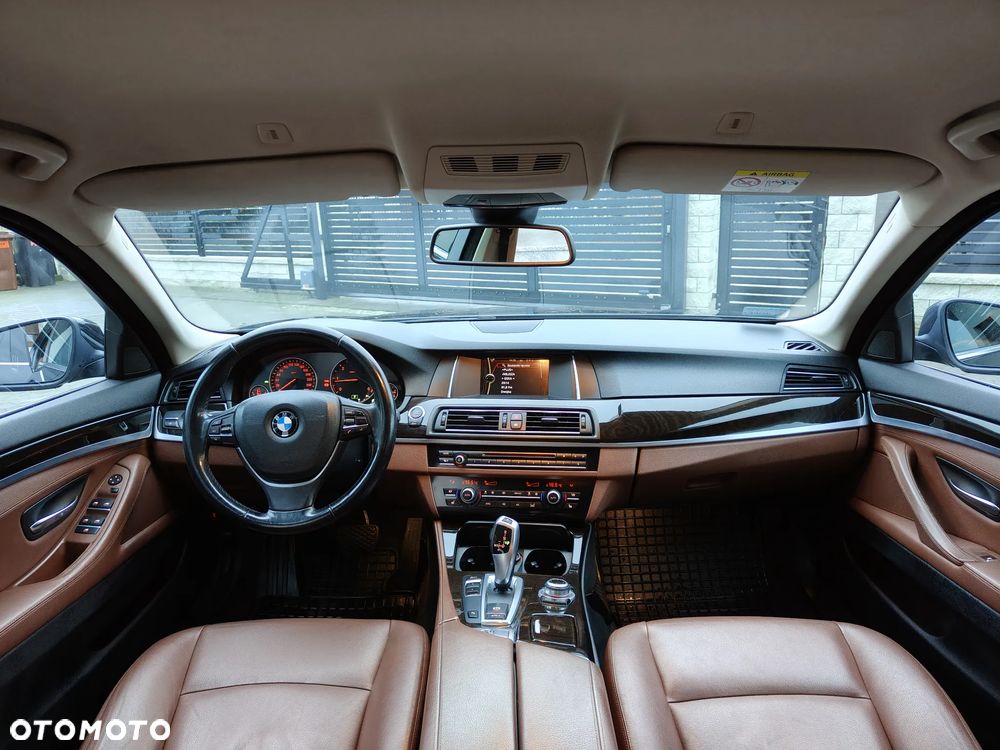 BMW Seria 5 520d - 8