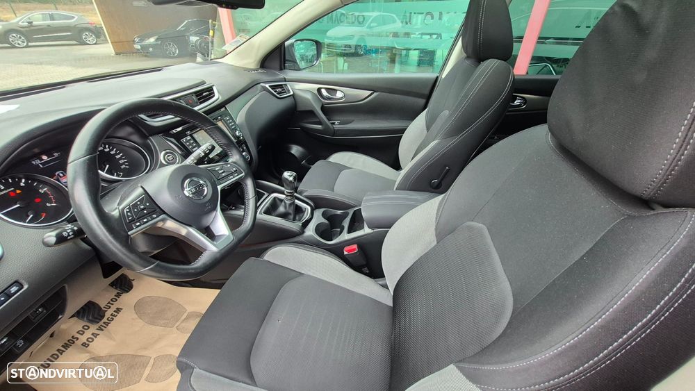 Nissan Qashqai 1.5 dCi N-Connecta 18 - 8