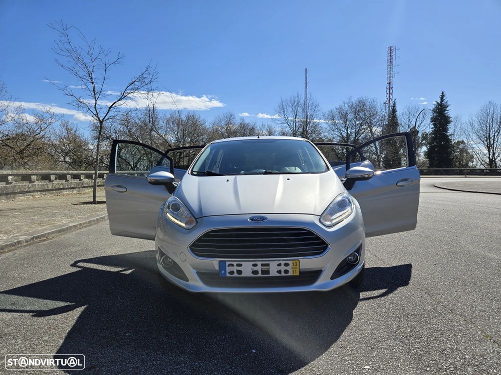 Ford Fiesta 1.0 T EcoBoost Titanium - 9