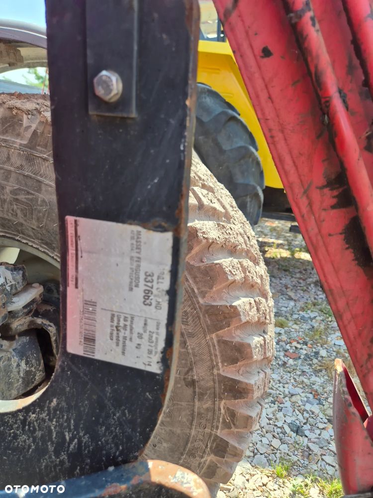 Massey Ferguson - 15