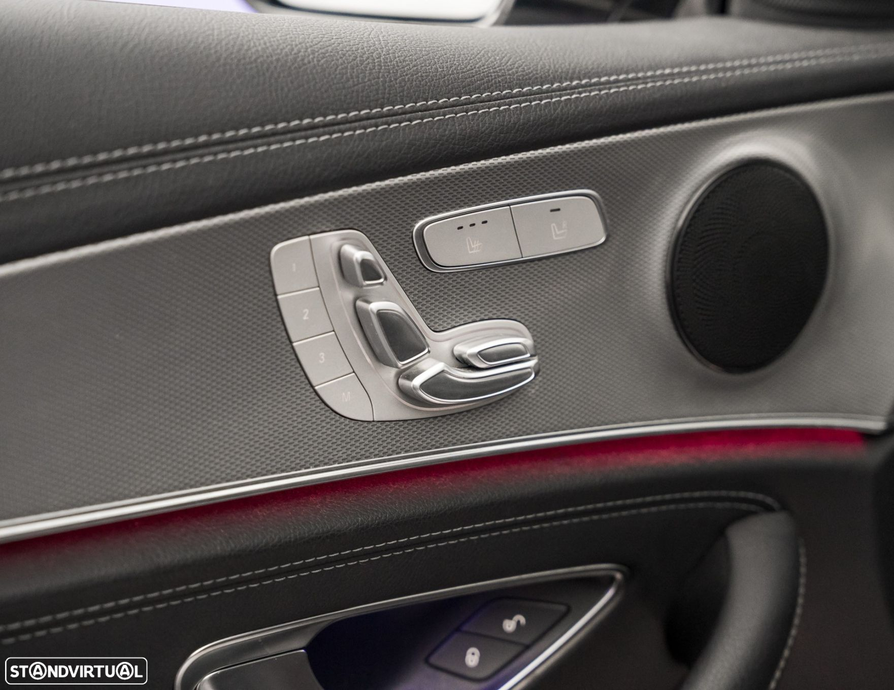 Mercedes-Benz E 300 de AMG Line - 19