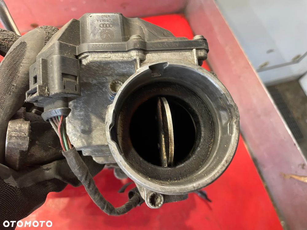 KOLEKTOR SSĄCY VOLKSWAGEN  03G129713K  03G129637A - 7