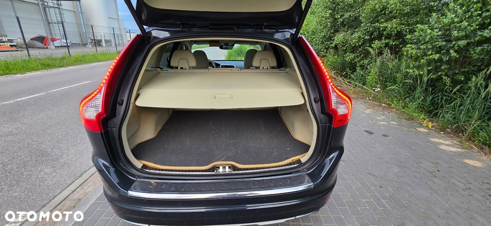 Volvo XC 60 D4 AWD Geartronic Summum - 21