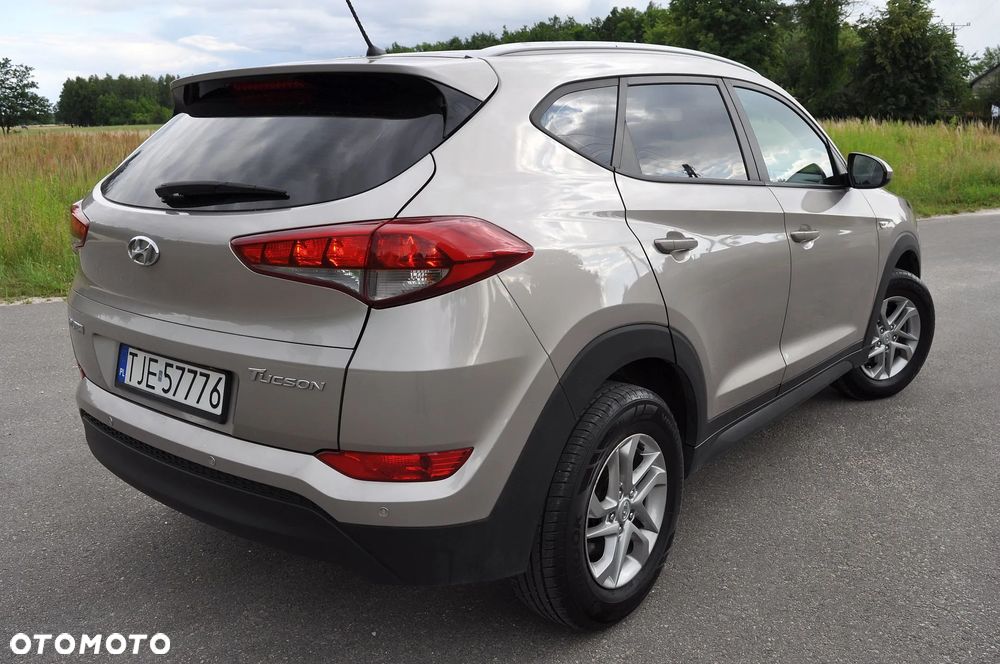 Hyundai Tucson 1.6 GDI BlueDrive GO 2WD - 12