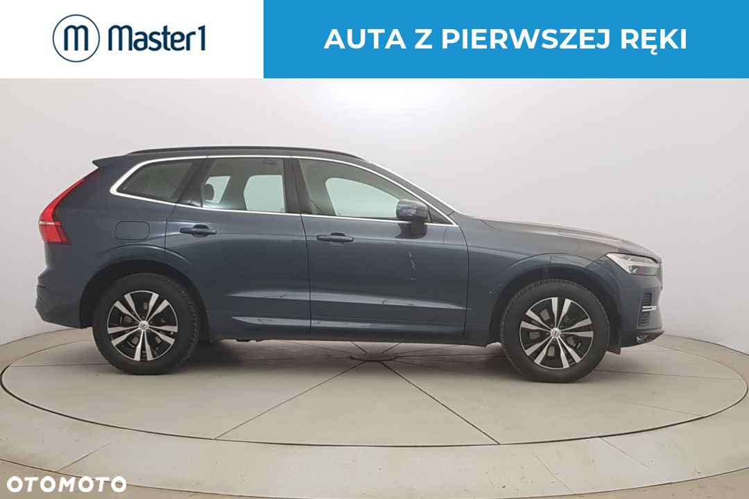 Volvo XC 60 B4 D AWD Momentum Pro - 8