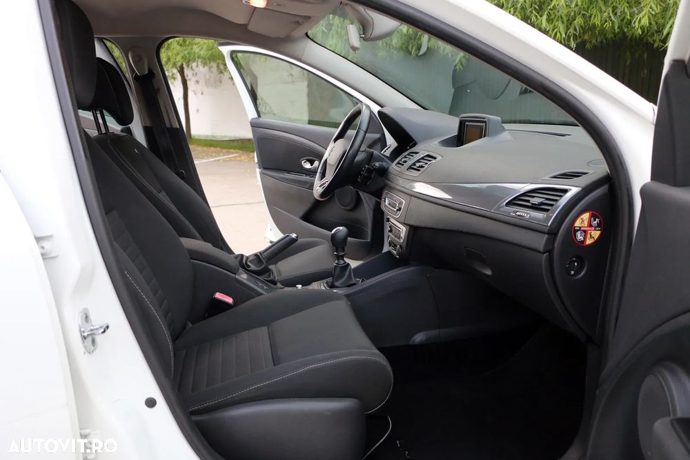 Renault Megane dCi 110 FAP LIMITED - 10