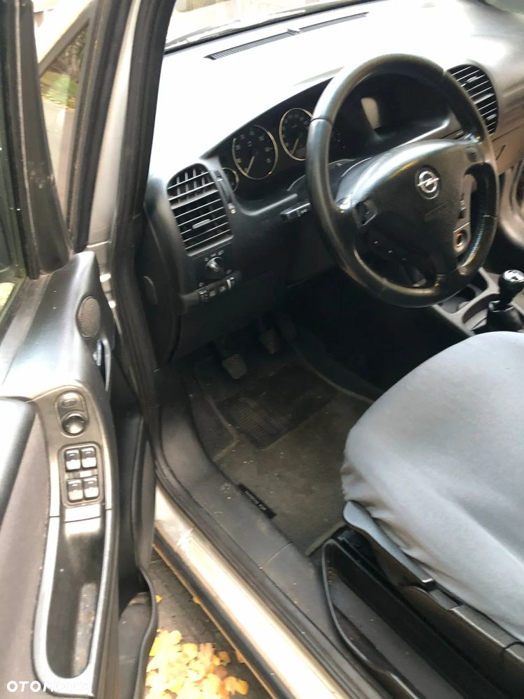 Opel Zafira 1.8 16V Elegance - 7