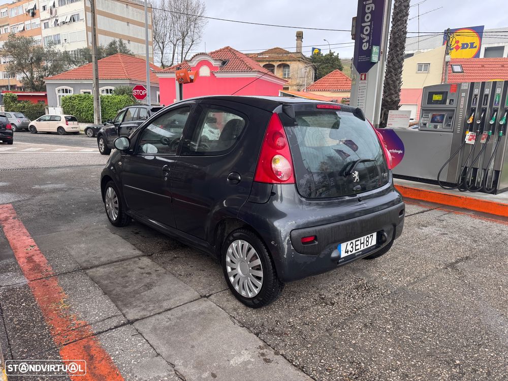 Peugeot 107 1.0 Trendy 2 Tronic - 7