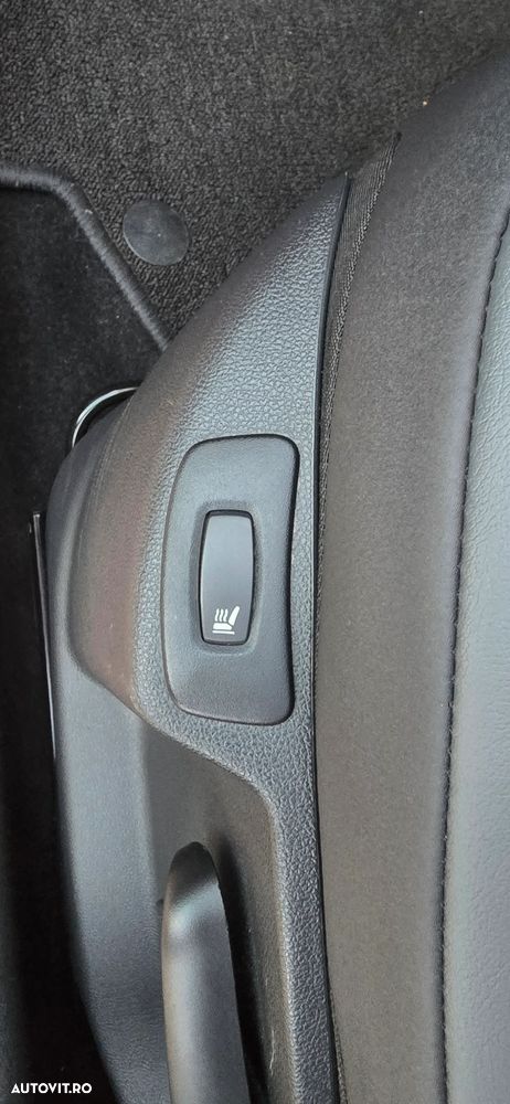 Renault Captur (ENERGY) TCe 90 BOSE EDITION - 36