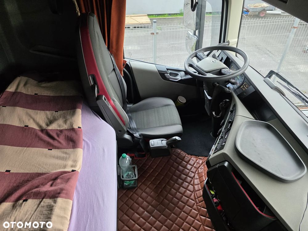 Volvo FH - 10