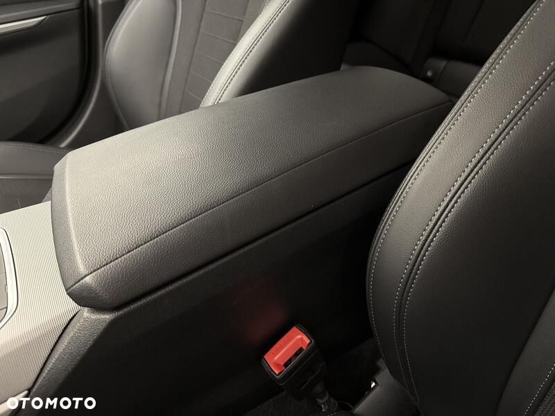 BMW Seria 3 318i - 20