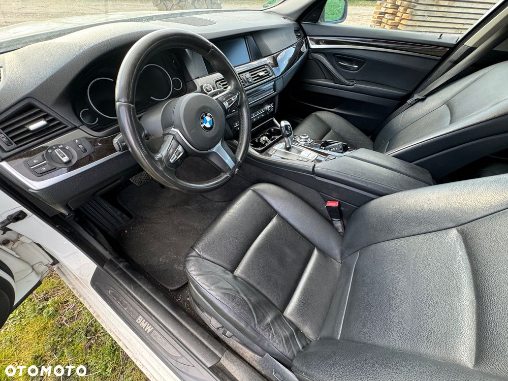 BMW Seria 5 535i xDrive - 13