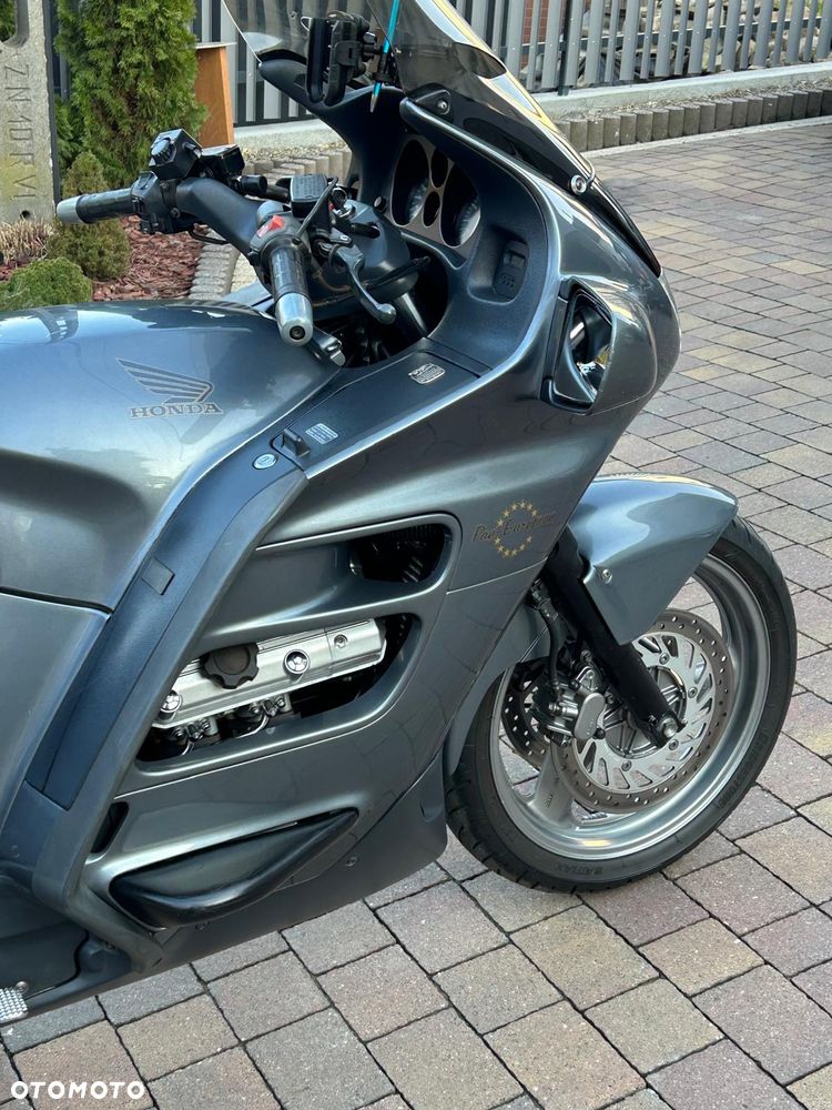 Honda ST - 7