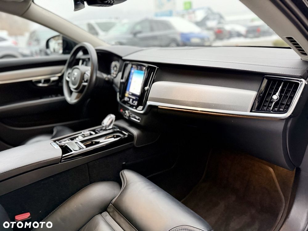 Volvo V90 T8 Twin Engine AWD Geartronic Inscription - 35