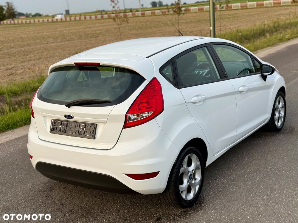Ford Fiesta 1.25 Champions Edition - 8