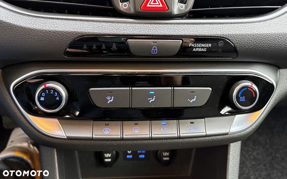 Hyundai i30 1.4 Passion - 32