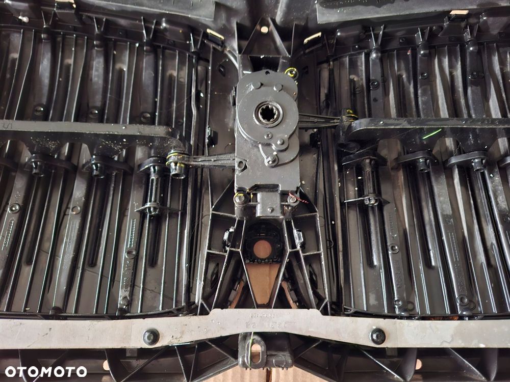 grill atrapa bmw x5 g05 oryginał - 12