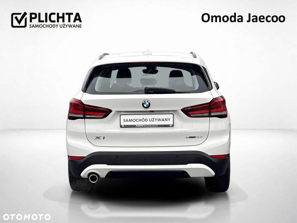 BMW X1 sDrive18i Sport Line - 5
