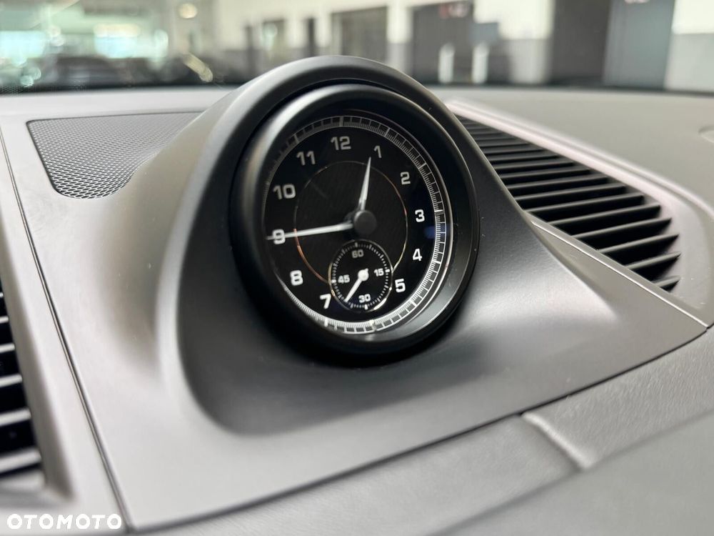 Porsche Macan Standard - 18