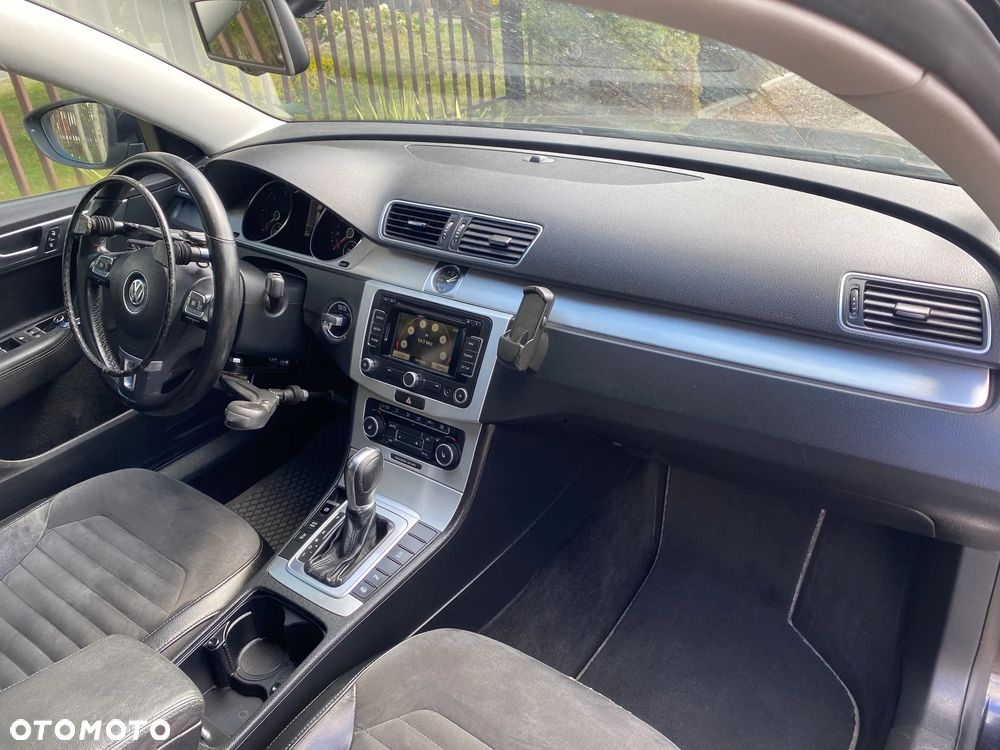 Volkswagen Passat 2.0 TDI DSG Highline - 5