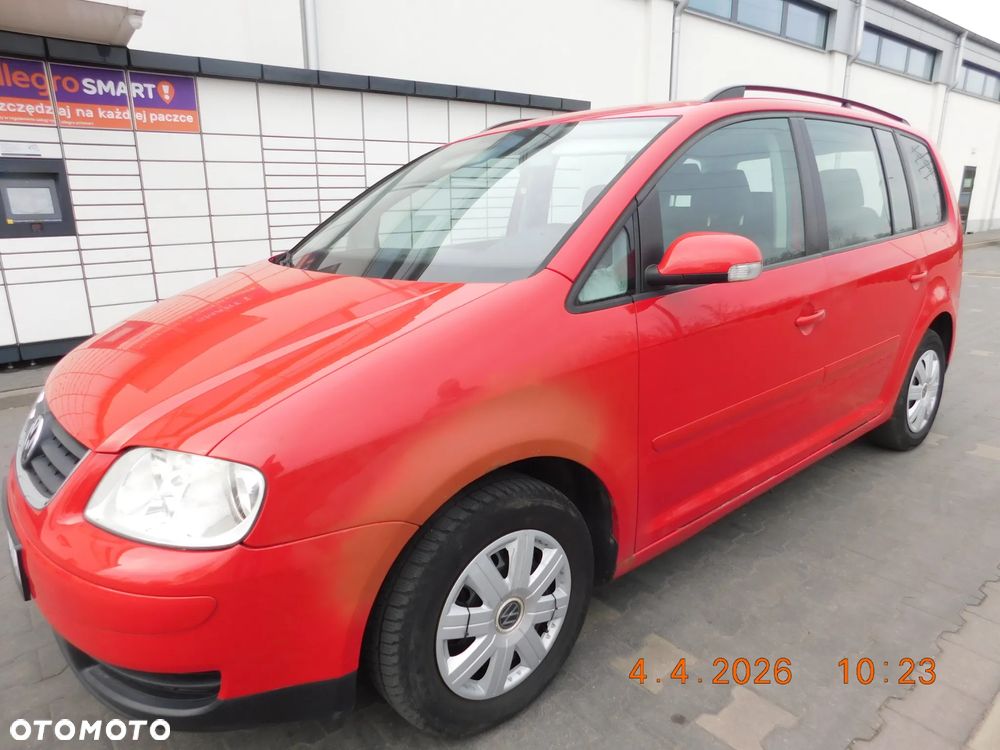 Volkswagen Touran - 4