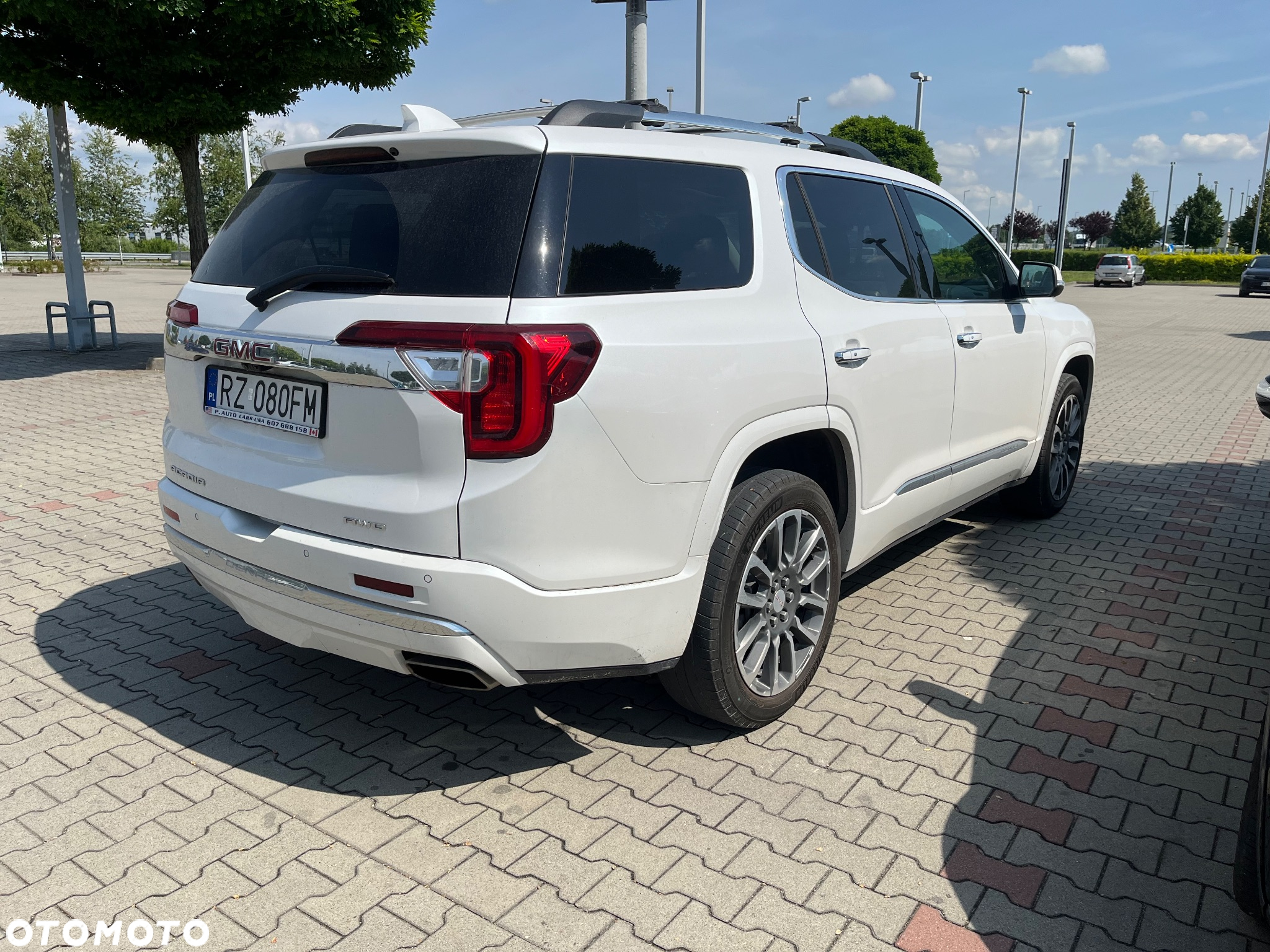GMC Acadia