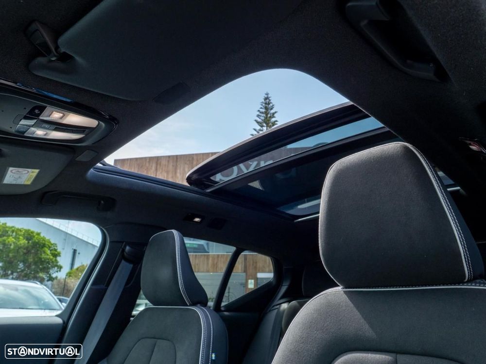 Volvo XC 40 Recharge Ultimate — fotografia 29