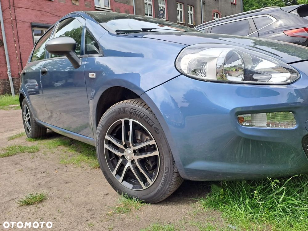 Fiat Punto 1.4 Easy S&S - 9